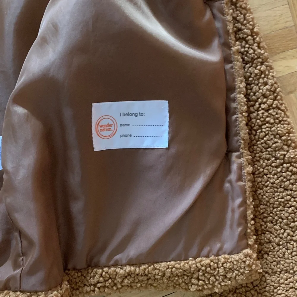 Like New! Tan Textured Jacket Fully Lined w/ Pockets - Girl’s Size M (7/8)